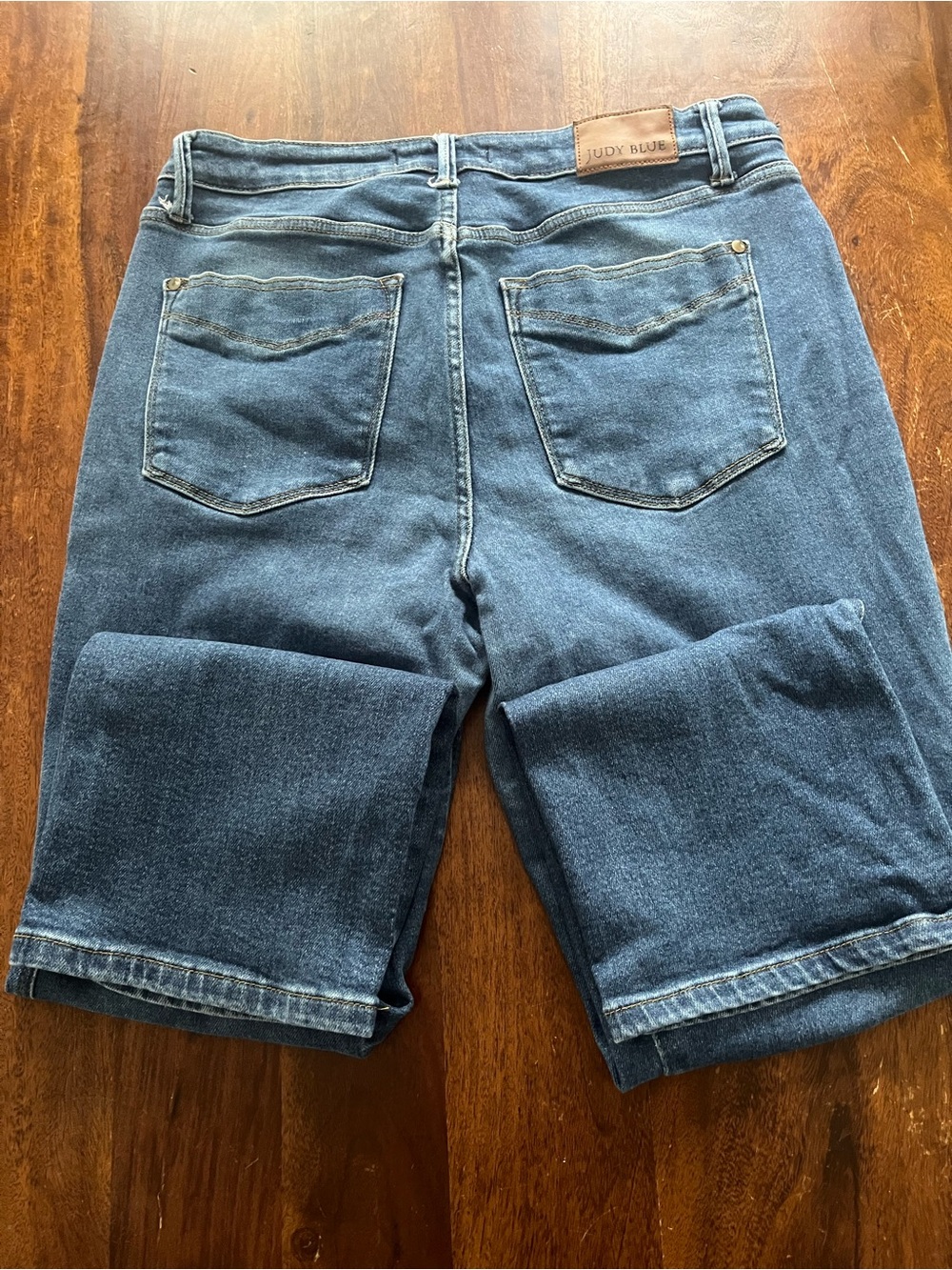Judy Blue High Rise Straight Leg Jeans Medium Wash - Size 14W - Picture 4 of 6